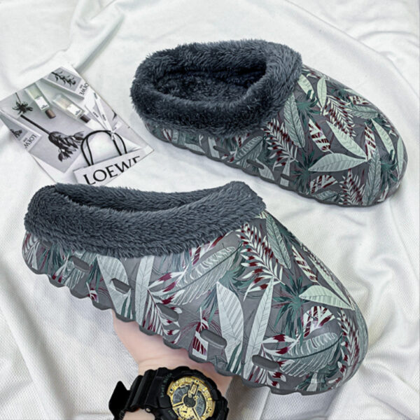 Sandals & Slippers